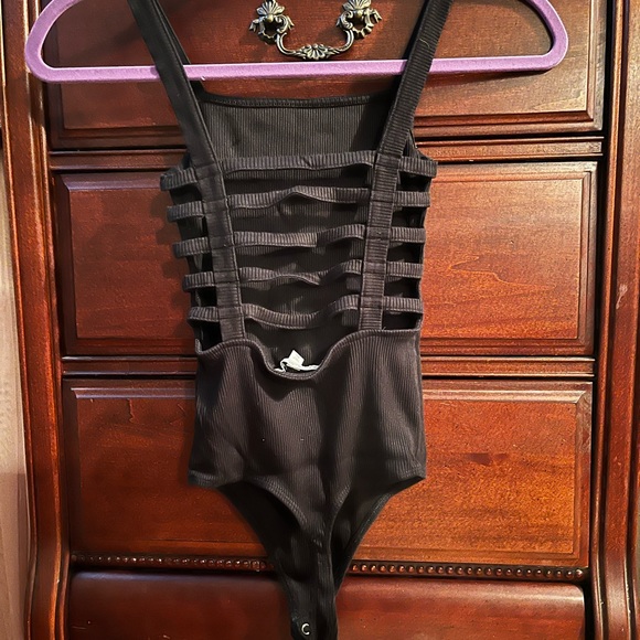 Pre loved black bodysuit - Picture 1 of 3